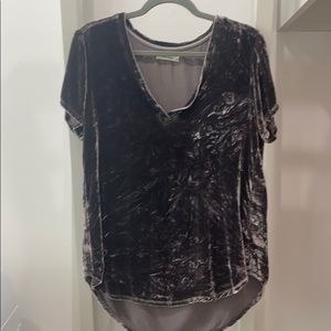 Bella Dahl velvet v neck